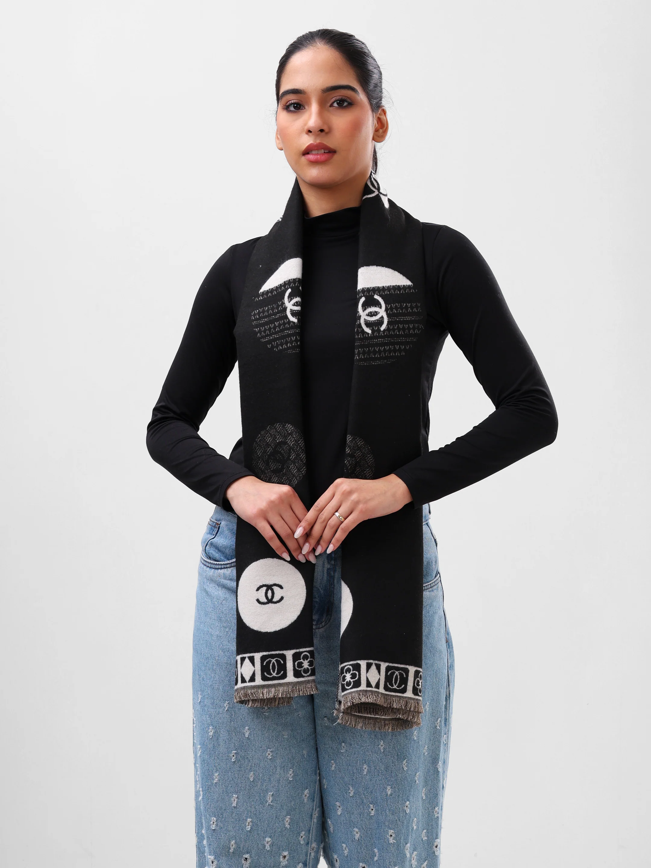 Noir Icon Border Scarf - Image 4